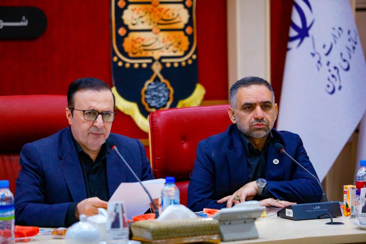 دکتر نوذری استاندار قزوین:
تولید شیلات در استان قزوین باید به۳۰ هزار تن برسد.

