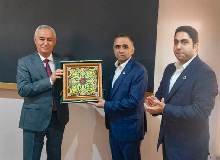 برگزاری نشست فعالان اقتصادی باسفیرتاجیکستان درایران،استاندار قزوین ومدیران اجرایی تصویر شماره-04